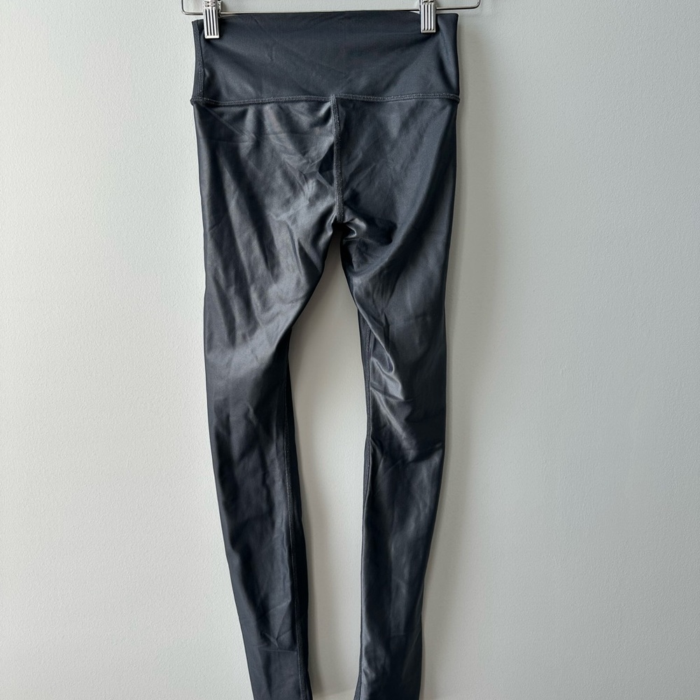 ALO Yoga High-Waist Airlift Leggings - Picture 6 of 10